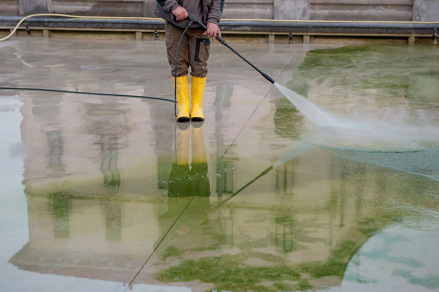 Commercial exterior cleaning in New Hampshire